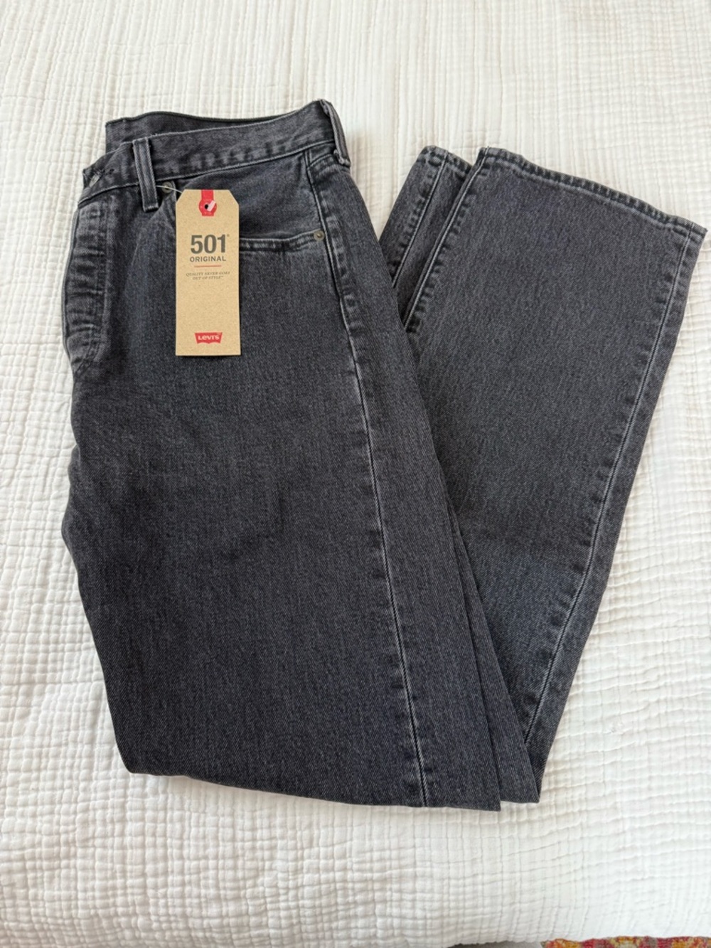 Levi's 501 Straight Jeans in Charcoal Black